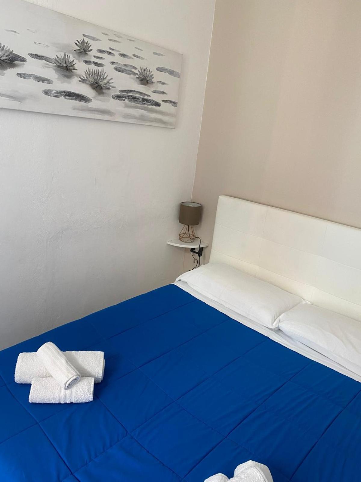 Apartment Cavour 68 Каляри Екстериор снимка